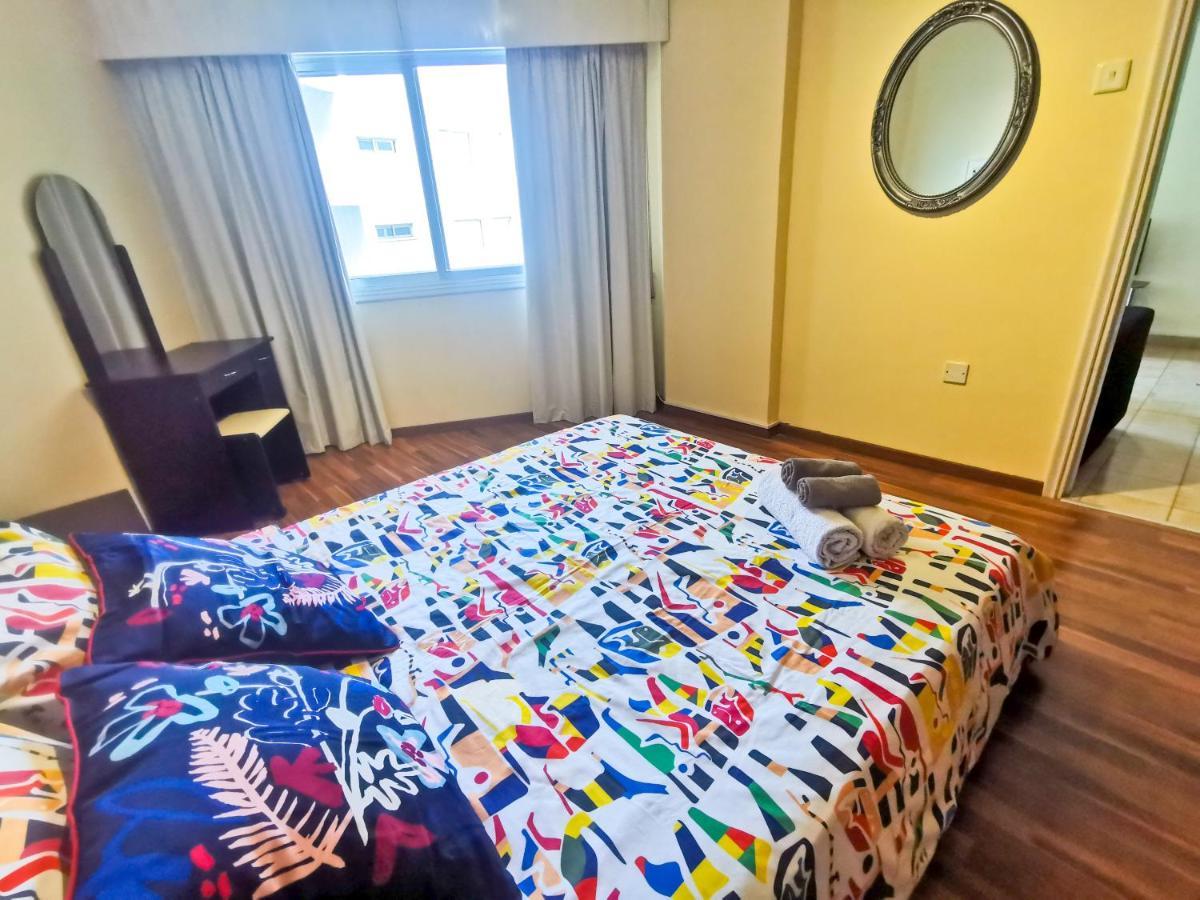 Flirty Flamingo Seaview Seafront Apartment Larnaca Zewnętrze zdjęcie